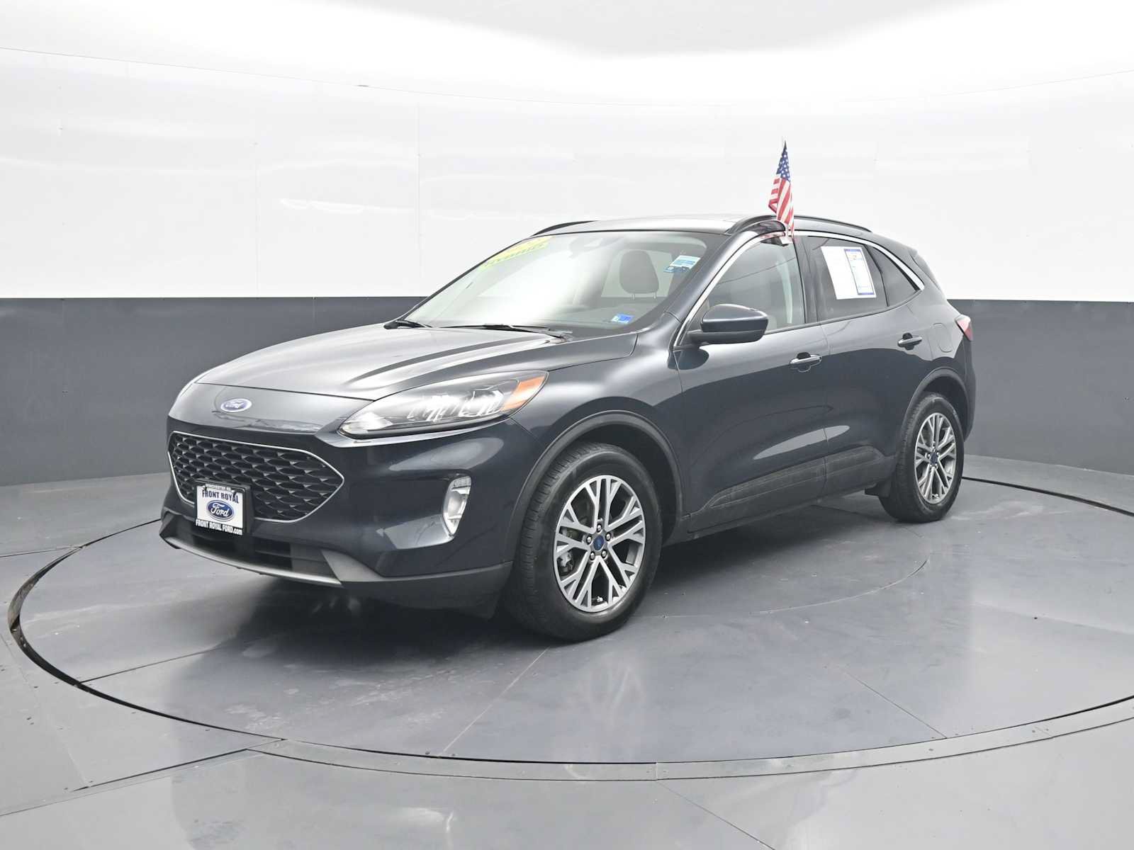 Certified 2022 Ford Escape SEL w/ Technology Package AWD/4WD image 4