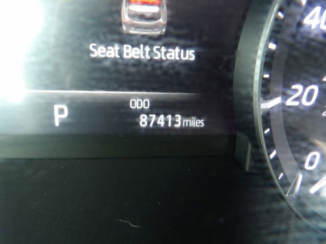 Used 2021 Toyota Highlander XLE AWD/4WD image 36