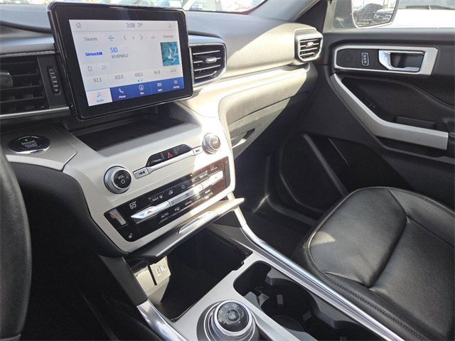 Certified 2021 Ford Explorer XLT w/ Equipment Group 202A image 40