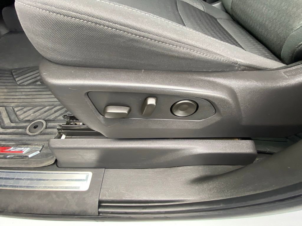 Used 2025 Chevrolet Silverado 2500 LT AWD/4WD image 10