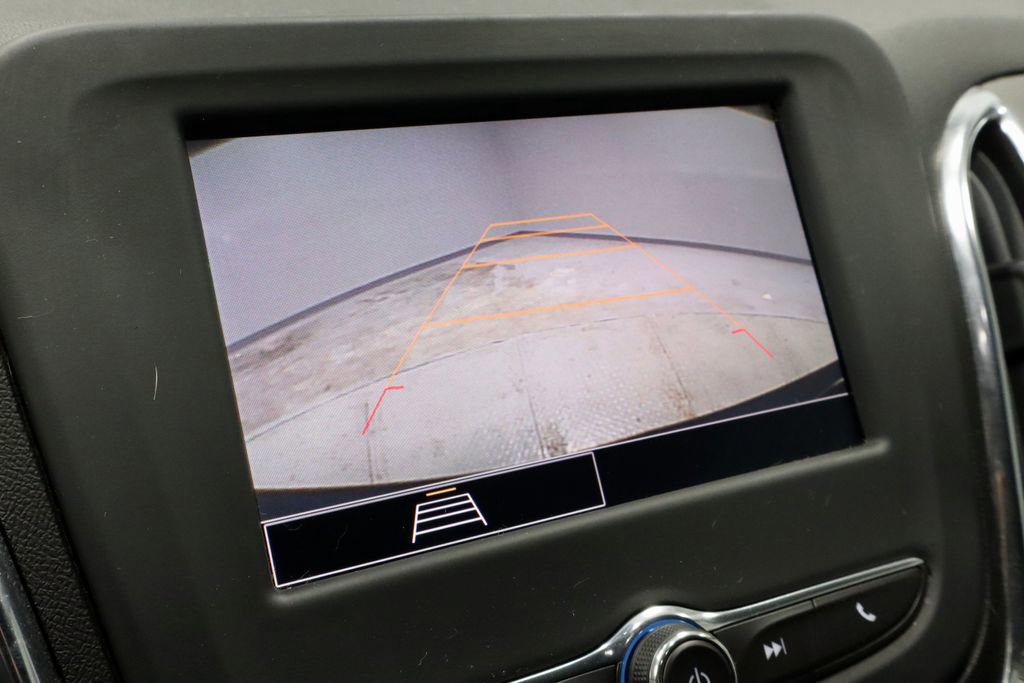 Used 2024 Chevrolet Equinox LT w/ LPO, Floor Liner Package image 9