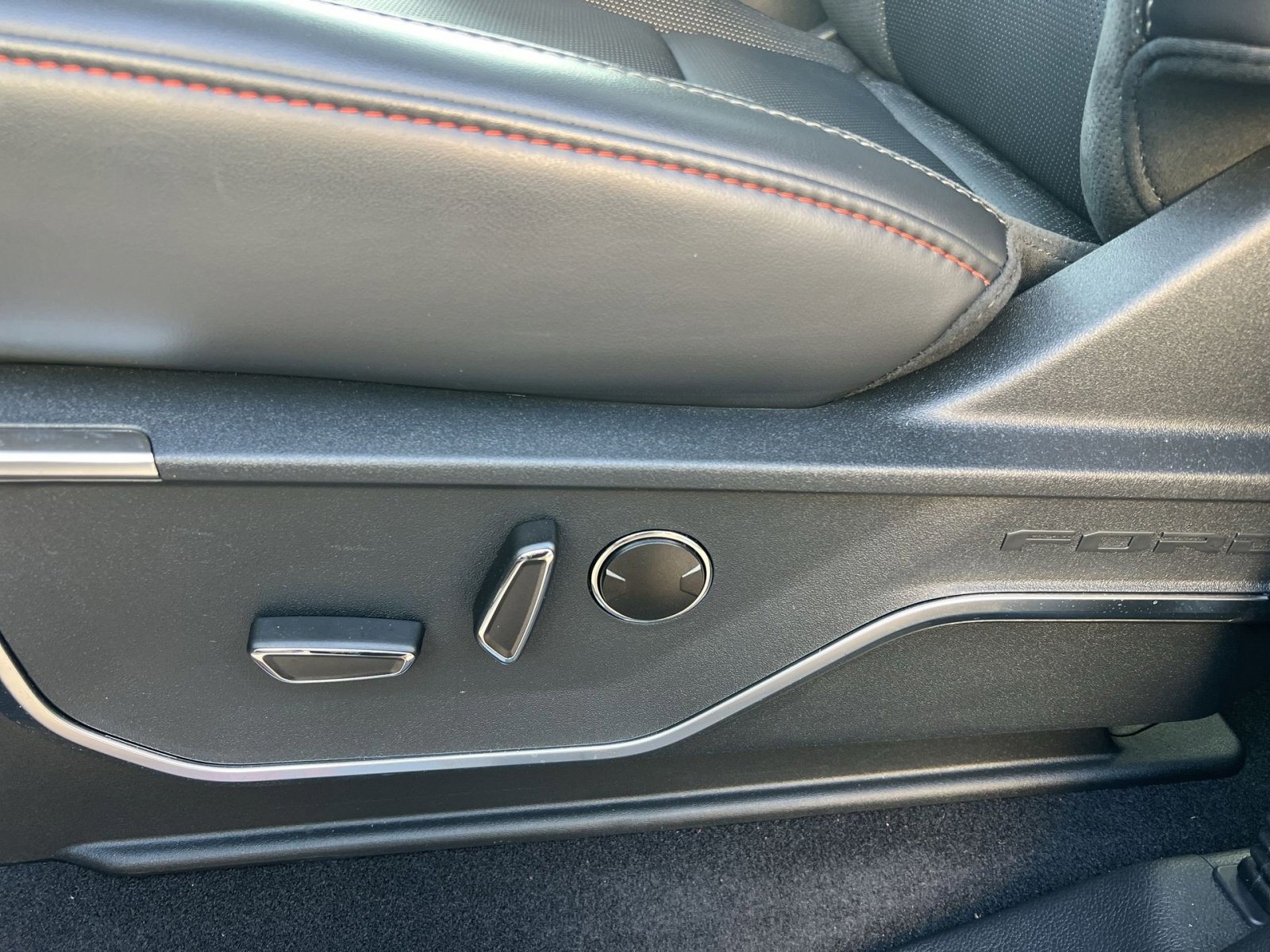 Certified 2025 Ford F150 Raptor image 14