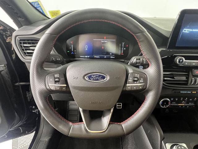 Certified 2024 Ford Escape ST-Line AWD/4WD image 13