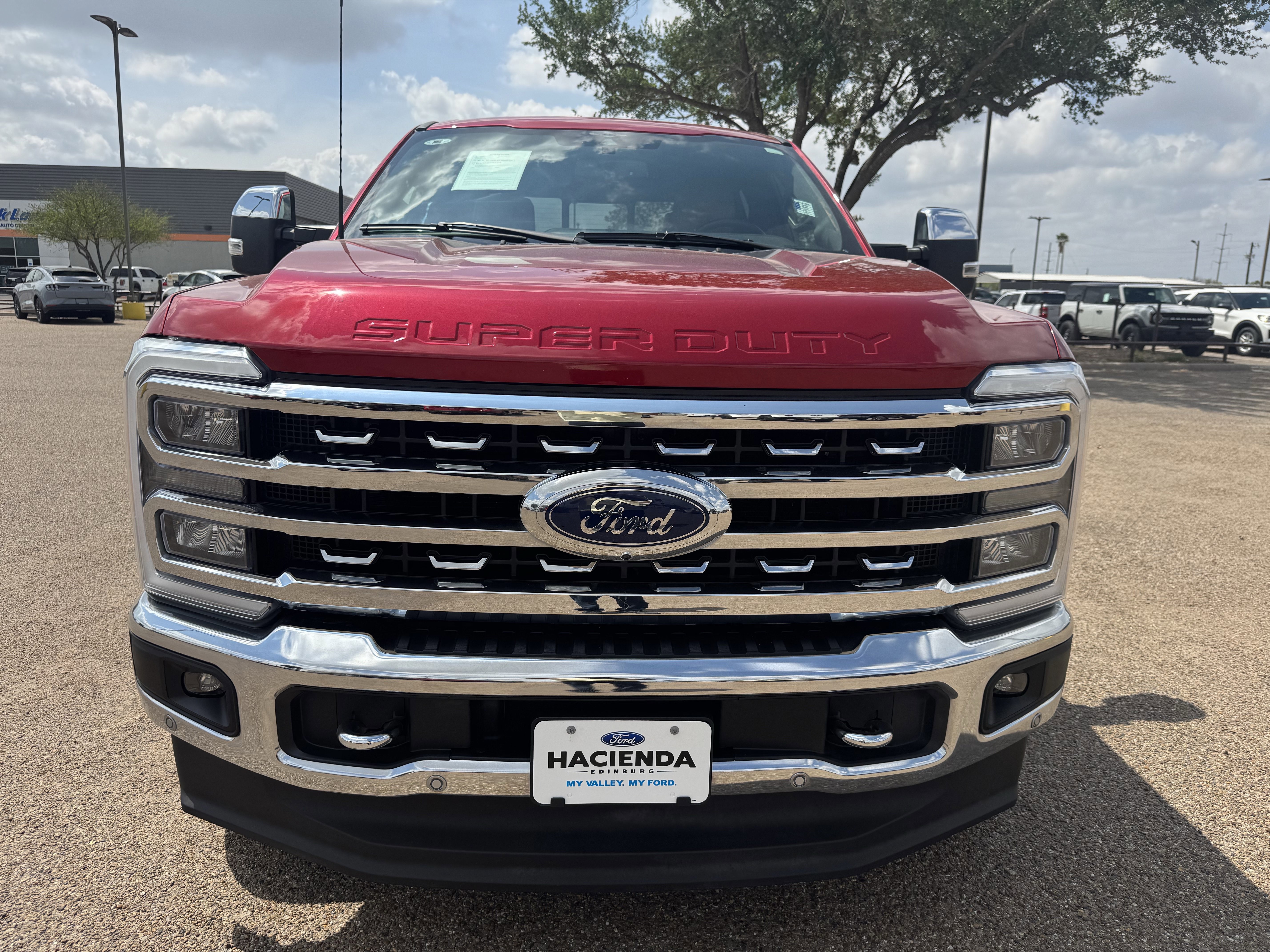 Certified 2023 Ford F250 Lariat w/ Tow Technology Package image 6