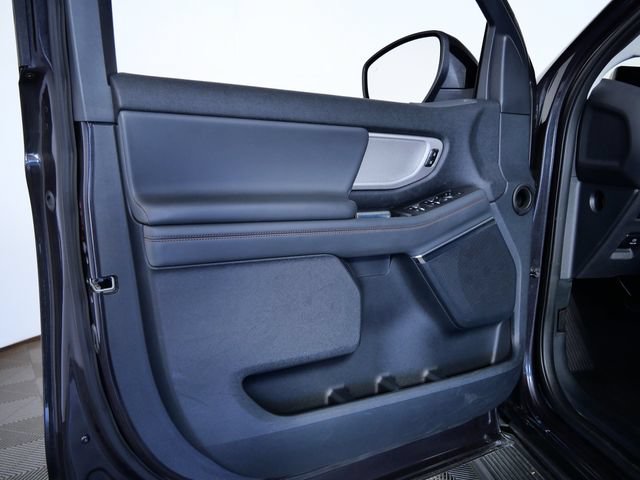 Certified 2025 Ford Expedition Active AWD/4WD image 16