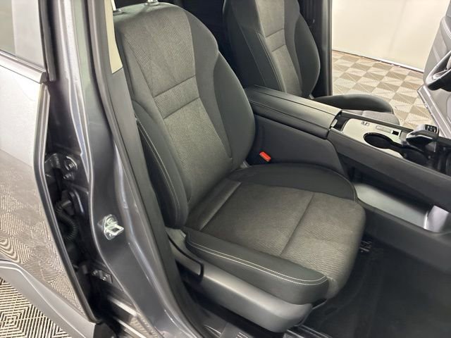 Used 2026 Nissan Rogue SV FWD image 17