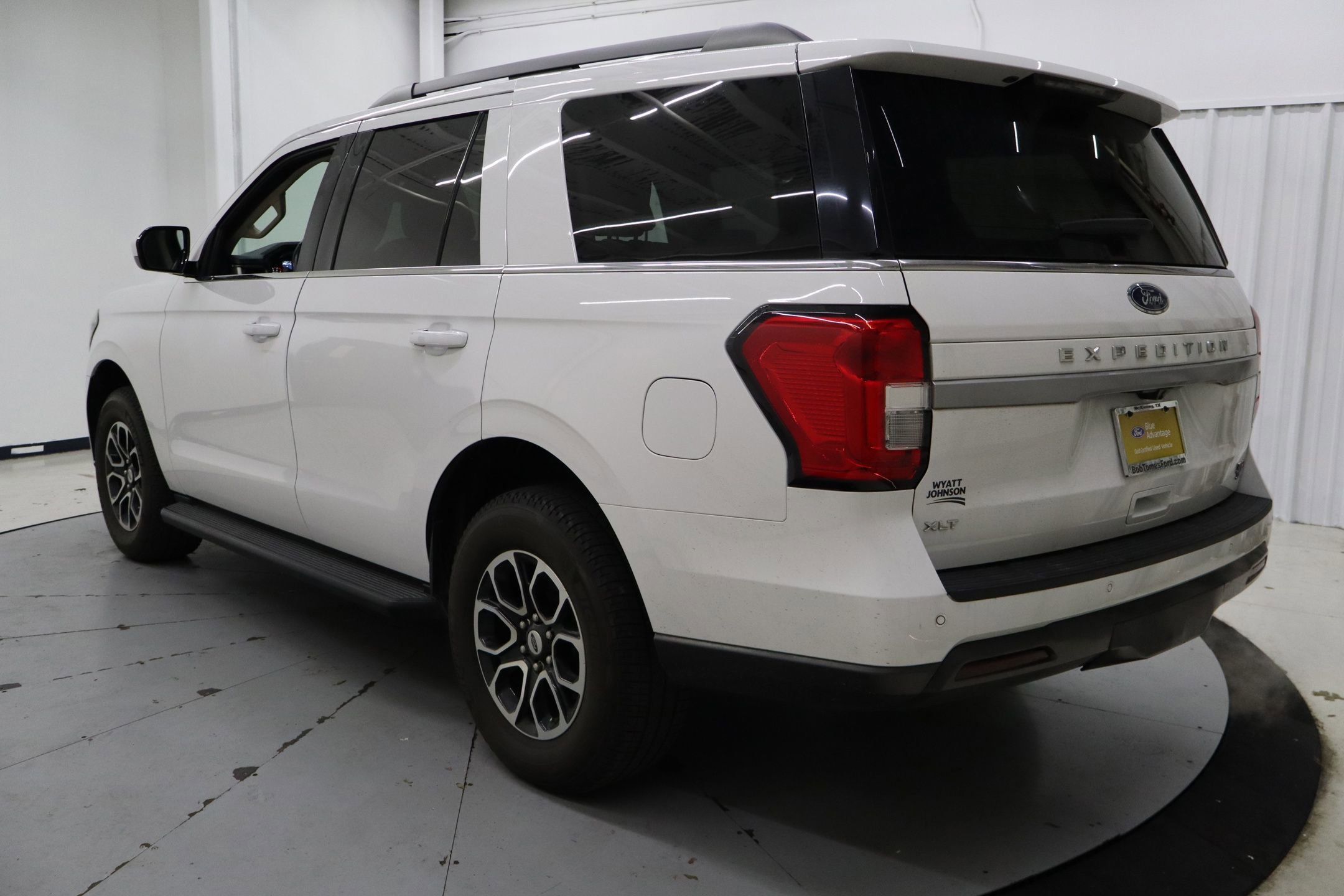 Certified 2022 Ford Expedition XLT image 8