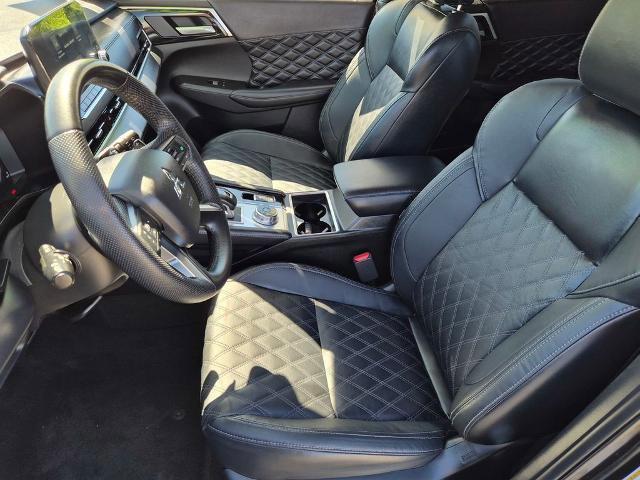 Used 2023 Mitsubishi Outlander SEL image 15