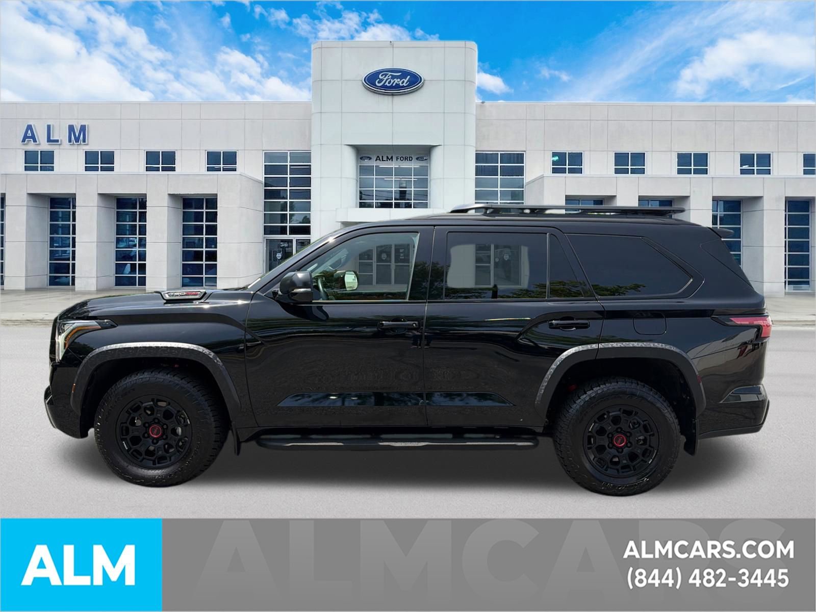 Used 2024 Toyota Sequoia TRD Pro AWD/4WD image 9