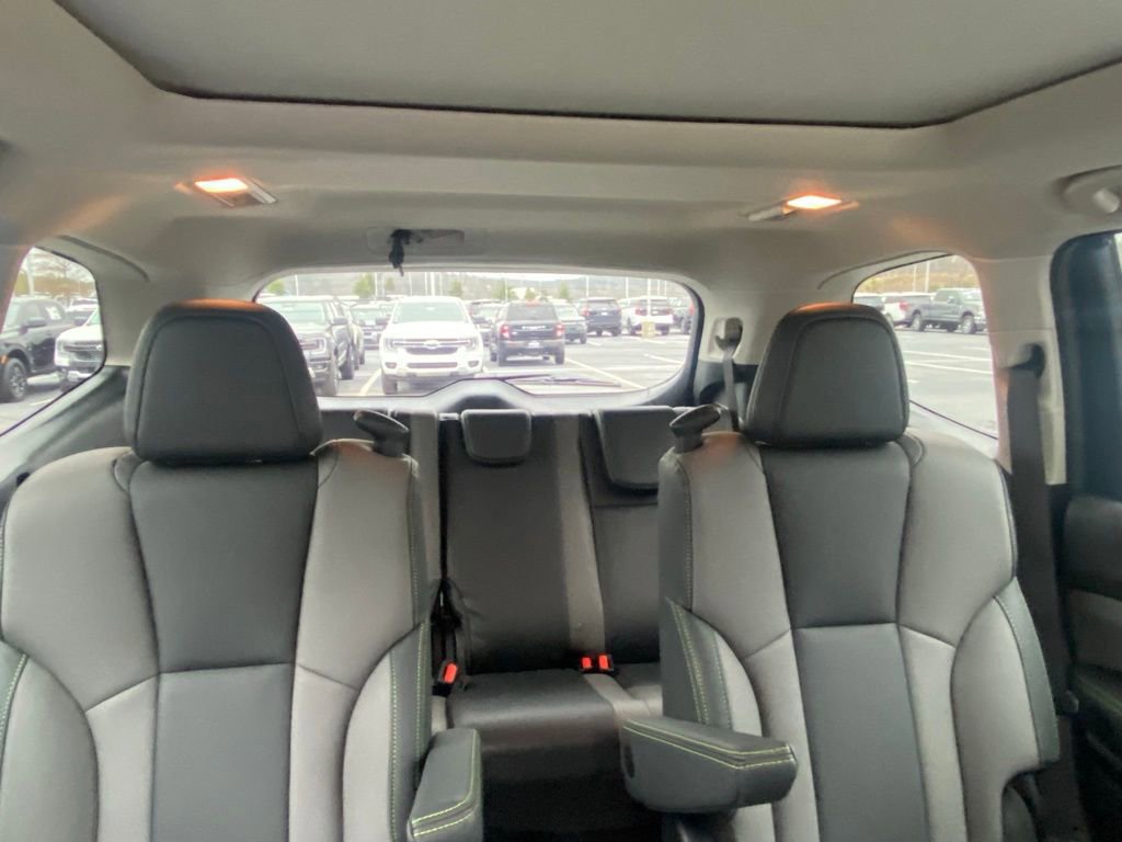 Used 2024 Subaru Ascent Onyx Edition image 30