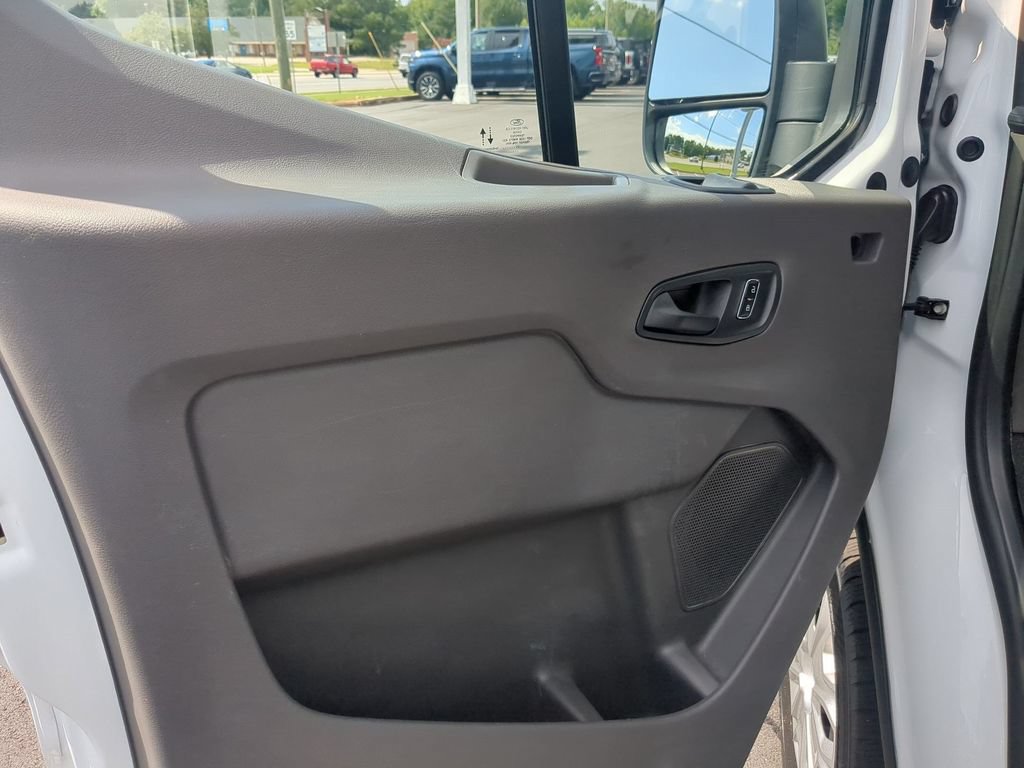Certified 2025 Ford Transit 250 Low Roof w/ Exterior Upgrade Package RWD image 12