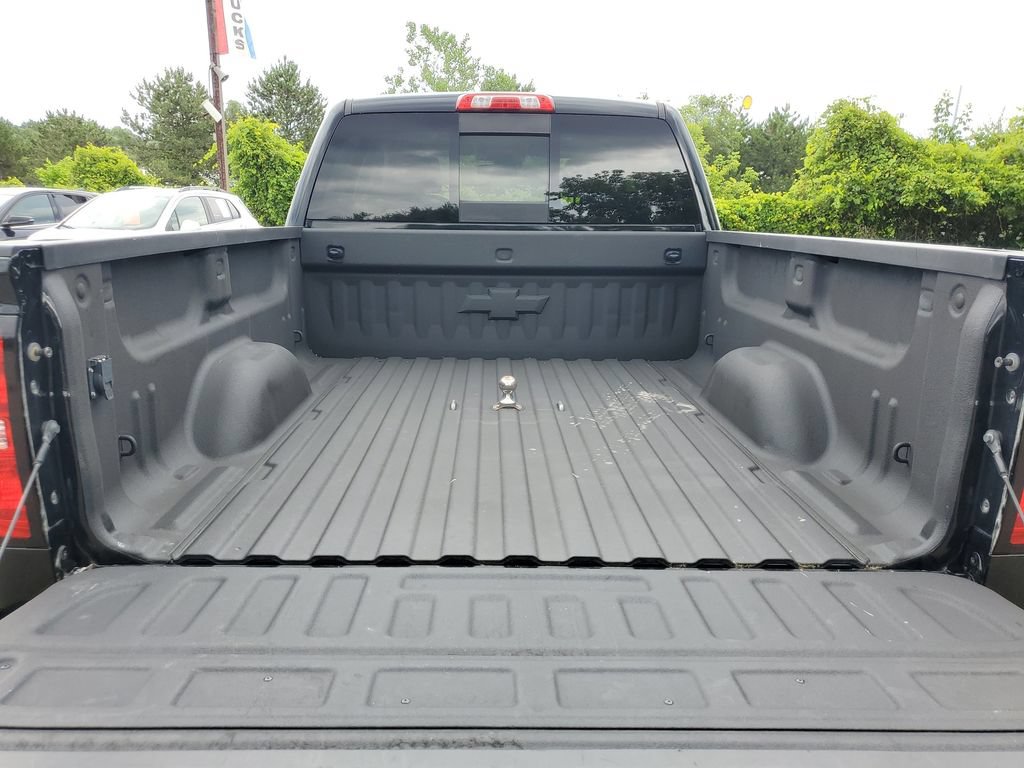 Used 2018 Chevrolet Silverado 2500 High Country w/ Duramax Plus Package AWD/4WD image 9
