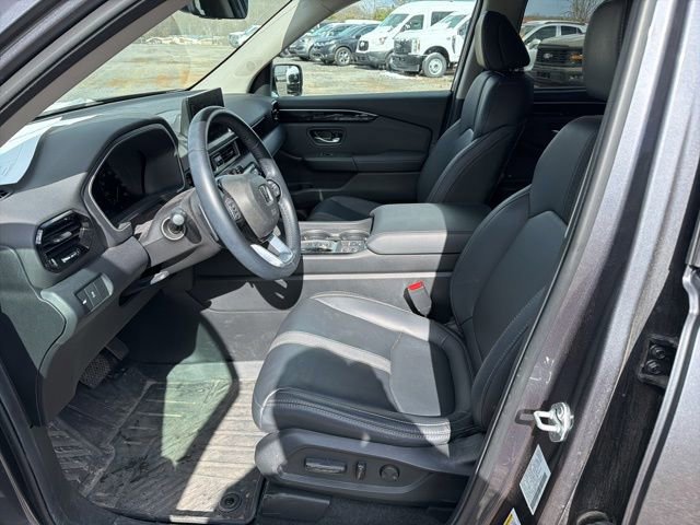 Used 2025 Honda Pilot EX-L image 15