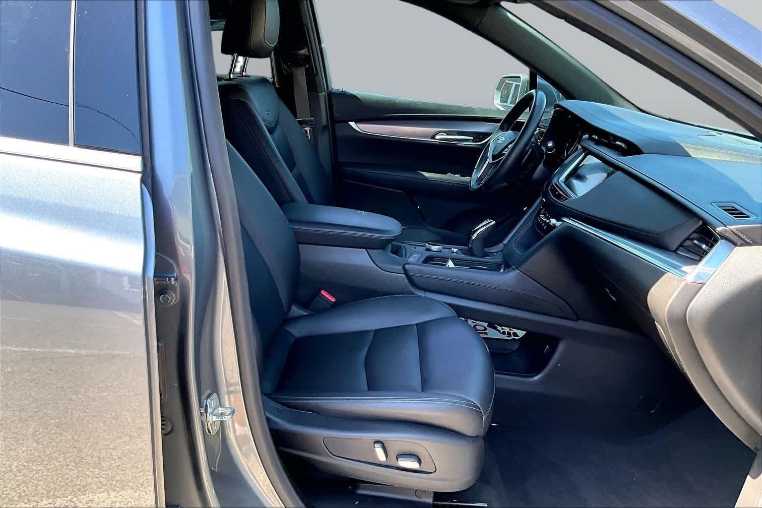 Used 2020 Cadillac XT5 Luxury FWD image 8