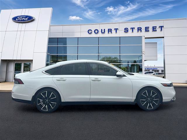 Used 2023 Honda Accord Touring image 4