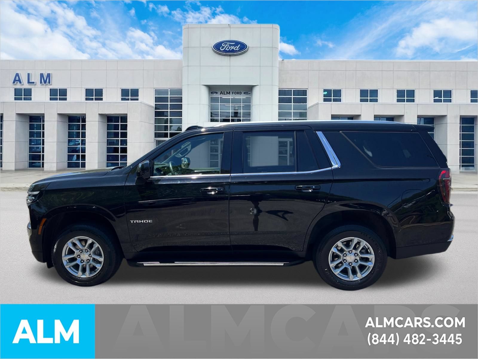 Used 2025 Chevrolet Tahoe LT AWD/4WD image 9