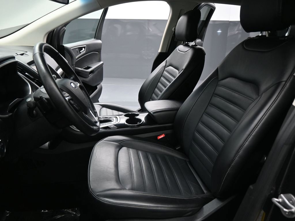 Certified 2017 Ford Edge SEL w/ Equipment Group 201A image 37