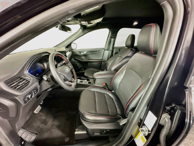 Certified 2024 Ford Escape ST-Line w/ Tech Pack #1 AWD/4WD image 28