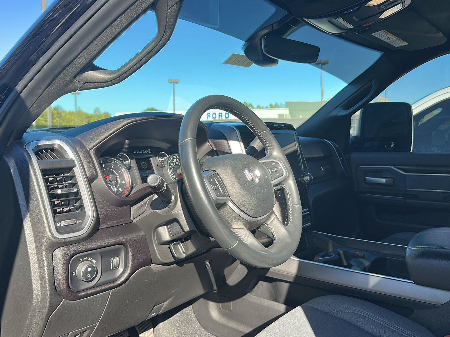 Used 2023 RAM 2500 Big Horn w/ Level 1 Equipment Group AWD/4WD image 2