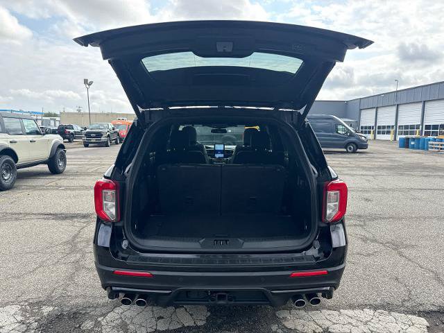 Certified 2023 Ford Explorer ST w/ Equipment Group 401A AWD/4WD image 10