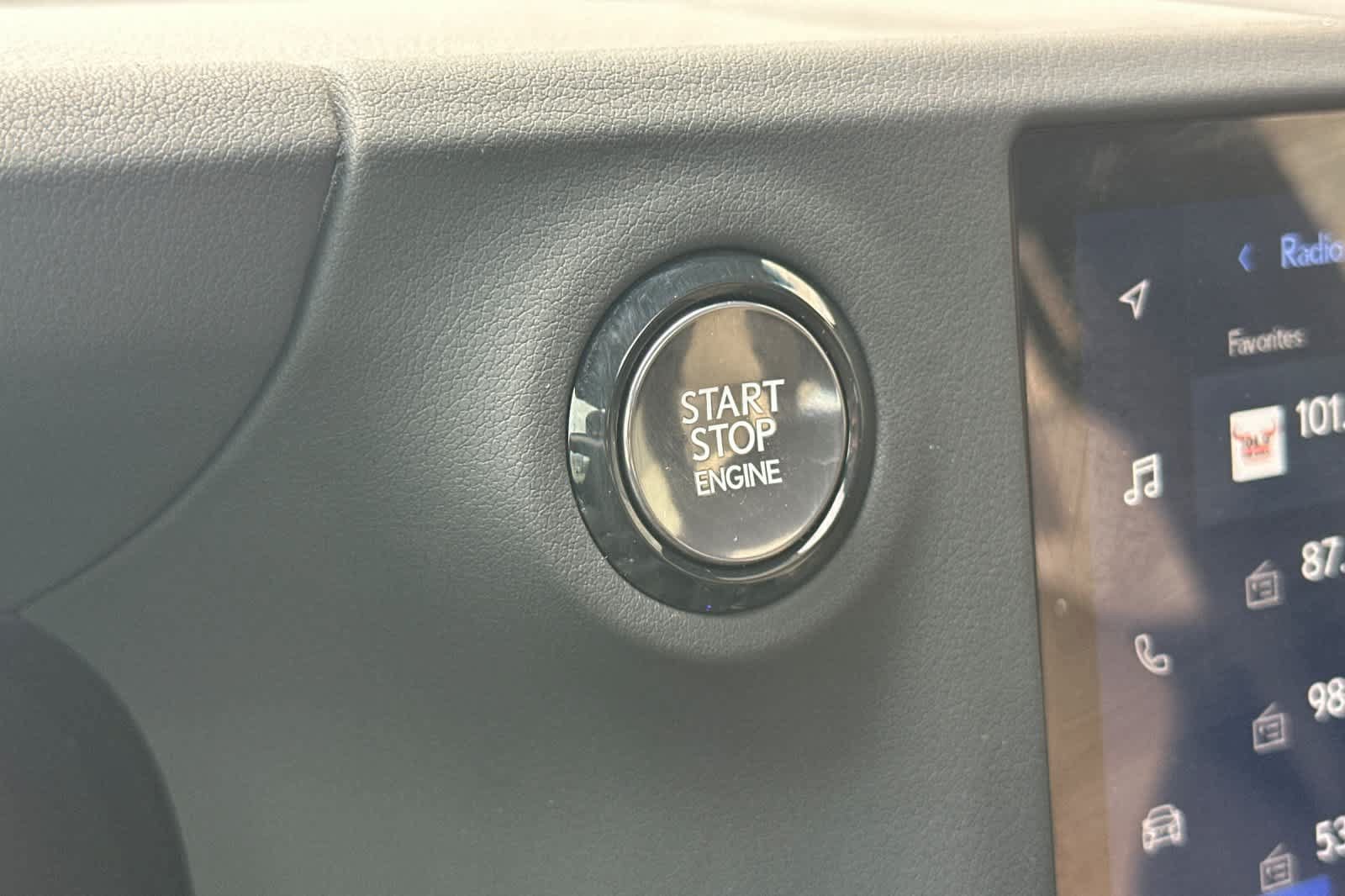 Used 2024 Lexus GX 550 AWD/4WD image 22