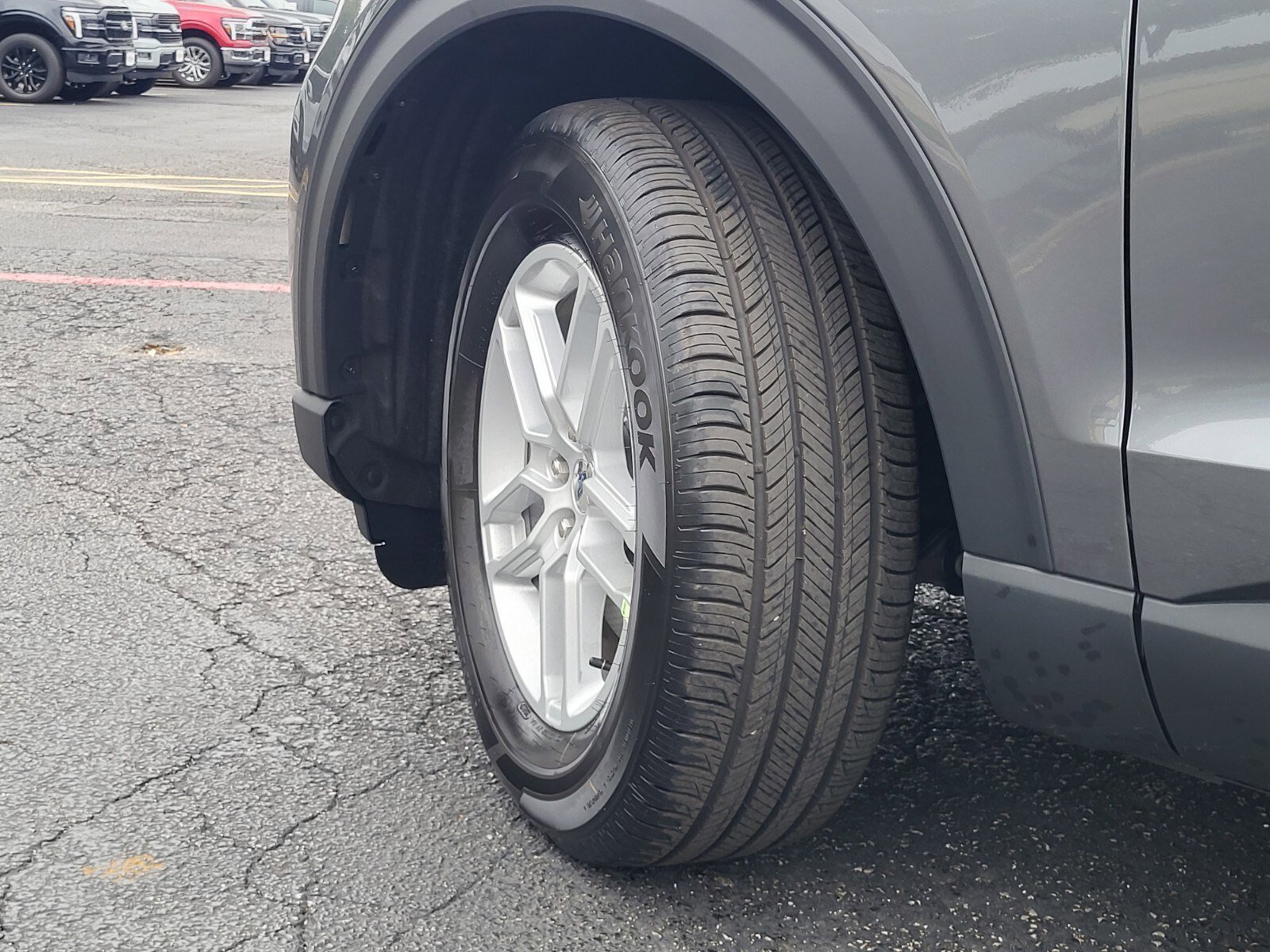 Certified 2026 Ford Explorer Active RWD image 33