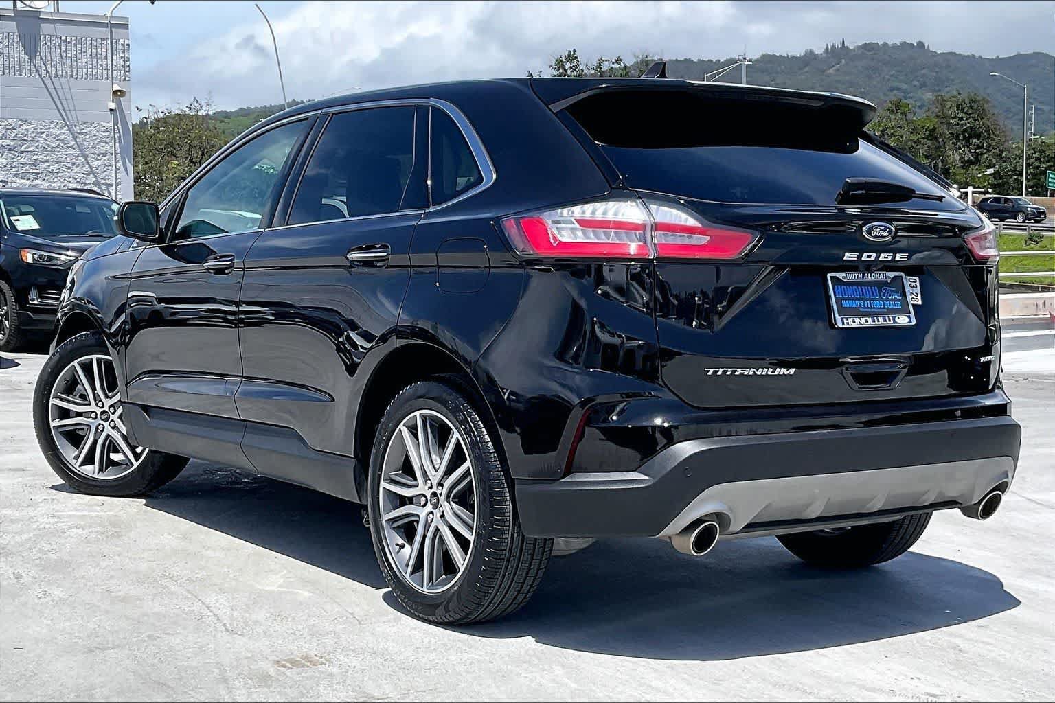 Certified 2024 Ford Edge Titanium w/ Equipment Group 301A AWD/4WD image 4