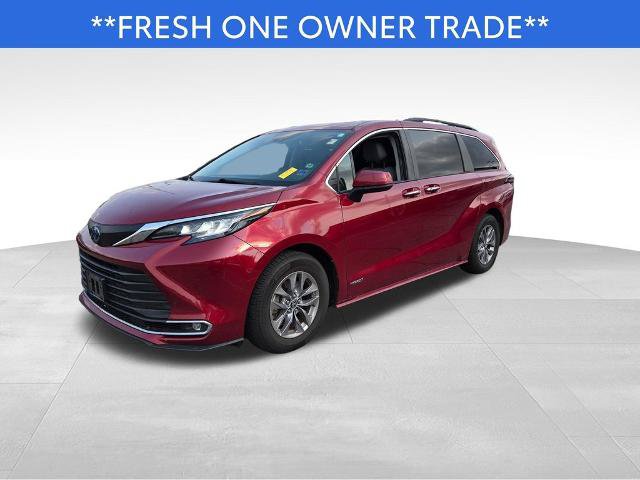 Used 2021 Toyota Sienna XLE