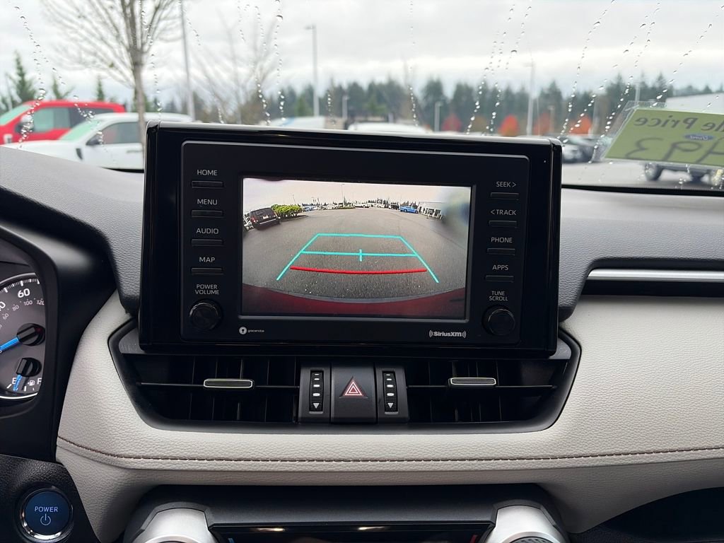 Used 2022 Toyota RAV4 XLE Premium image 28