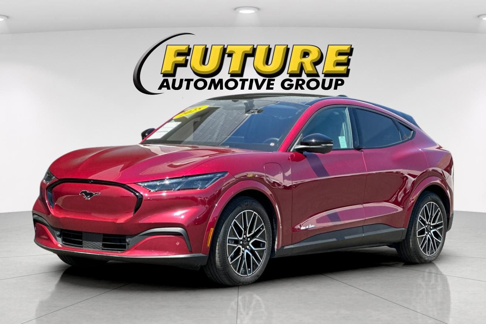 Certified 2025 Ford Mustang Mach-E Premium RWD image 7