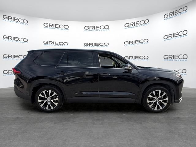 Used 2024 Toyota Grand Highlander AWD Hybrid image 8