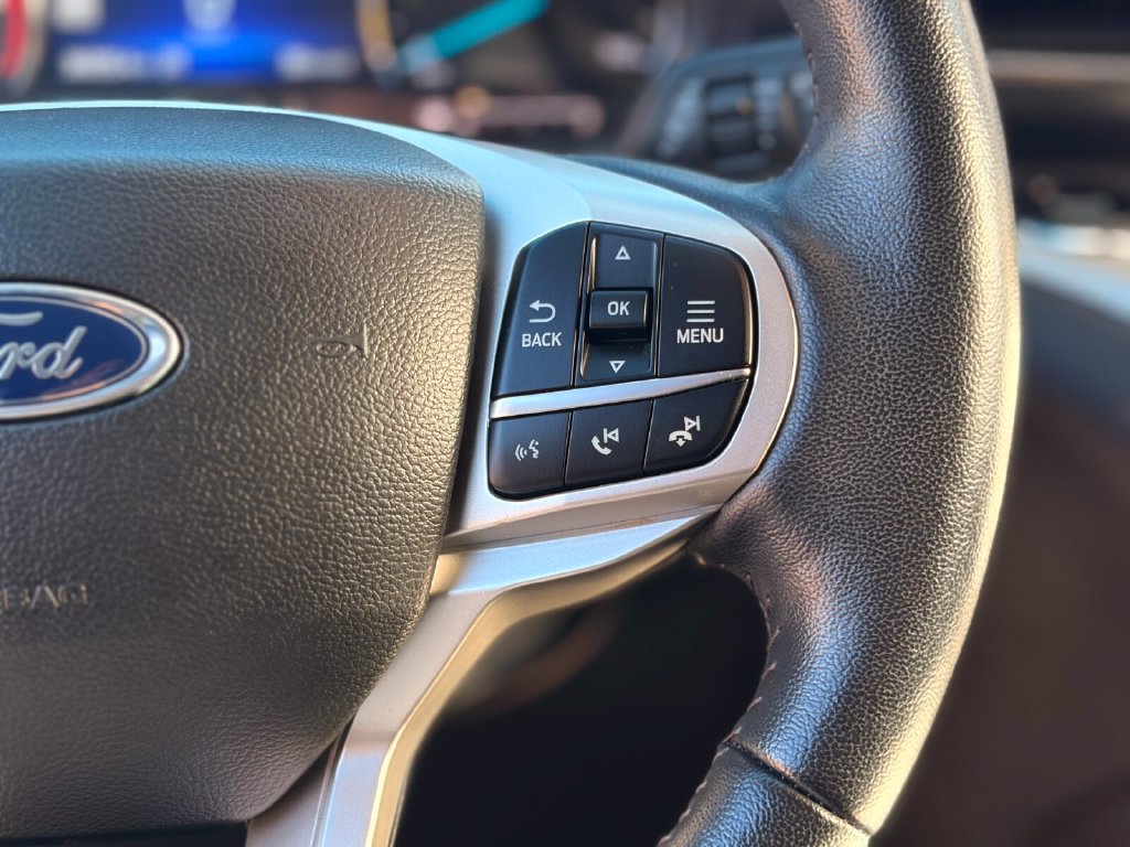 Certified 2023 Ford Explorer XLT w/ Equipment Group 202A AWD/4WD image 30