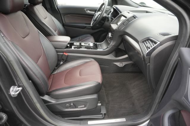 Certified 2020 Ford Edge Titanium w/ Equipment Group 301A image 19