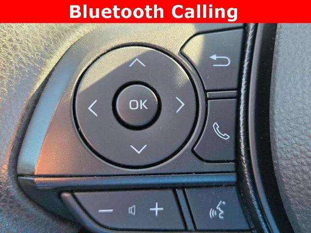 Used 2021 Toyota RAV4 XLE image 21