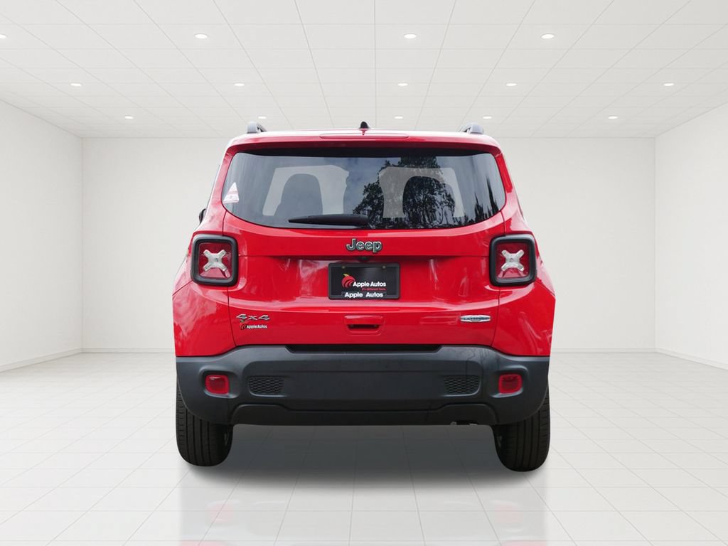 Used 2020 Jeep Renegade Latitude w/ Cold Weather Group AWD/4WD image 4