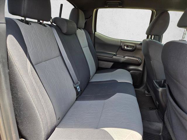 Used 2020 Toyota Tacoma TRD Sport AWD/4WD image 18