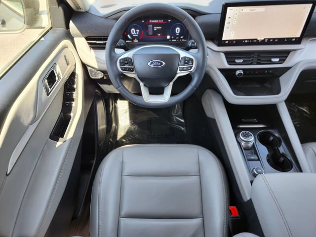 Certified 2025 Ford Explorer Active w/ Active Comfort Package AWD/4WD image 13