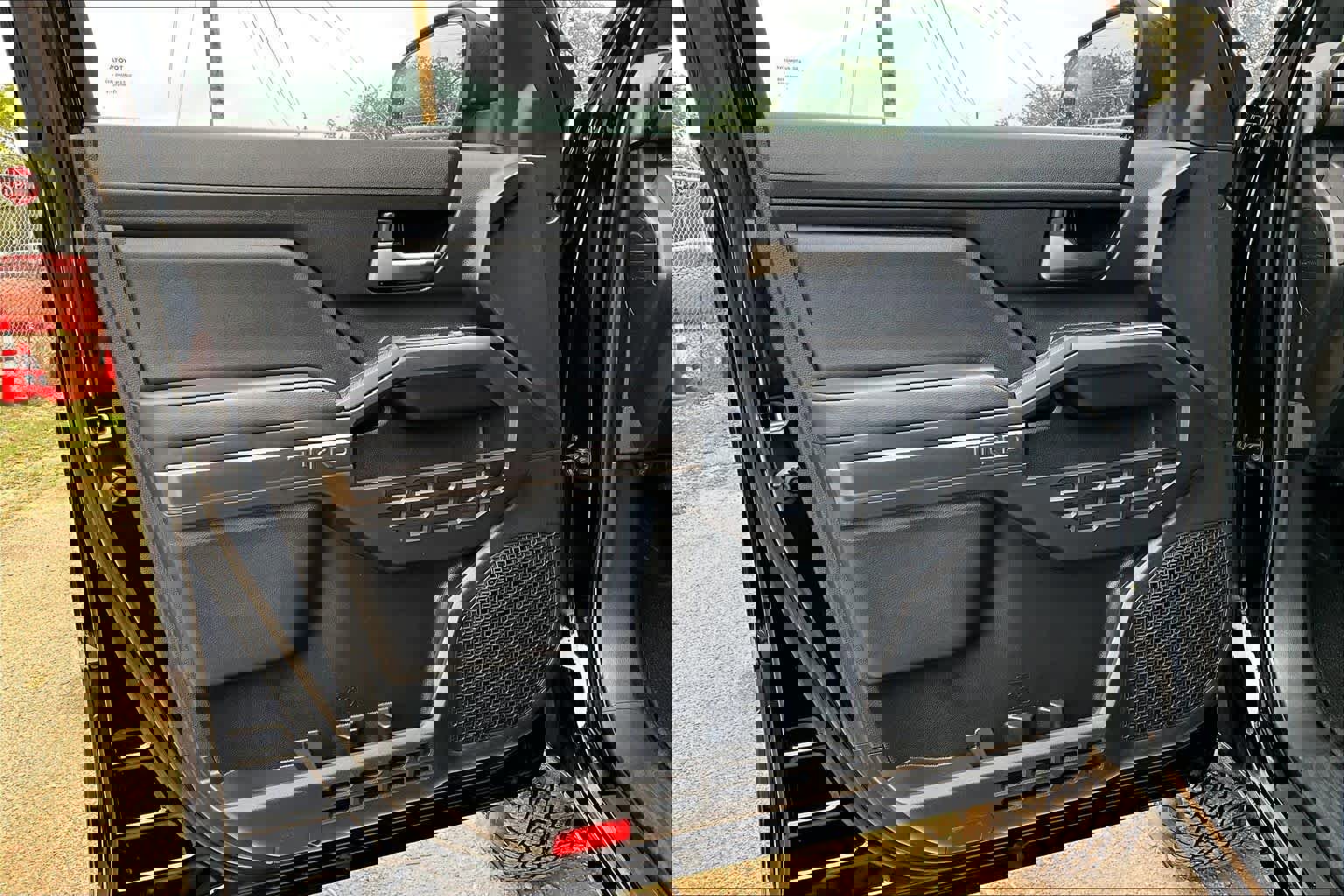 Used 2025 Toyota Tacoma TRD Off-Road image 22