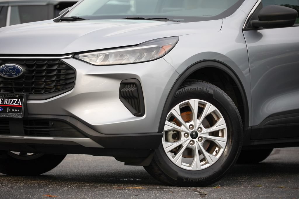 Certified 2023 Ford Escape Active AWD/4WD image 15