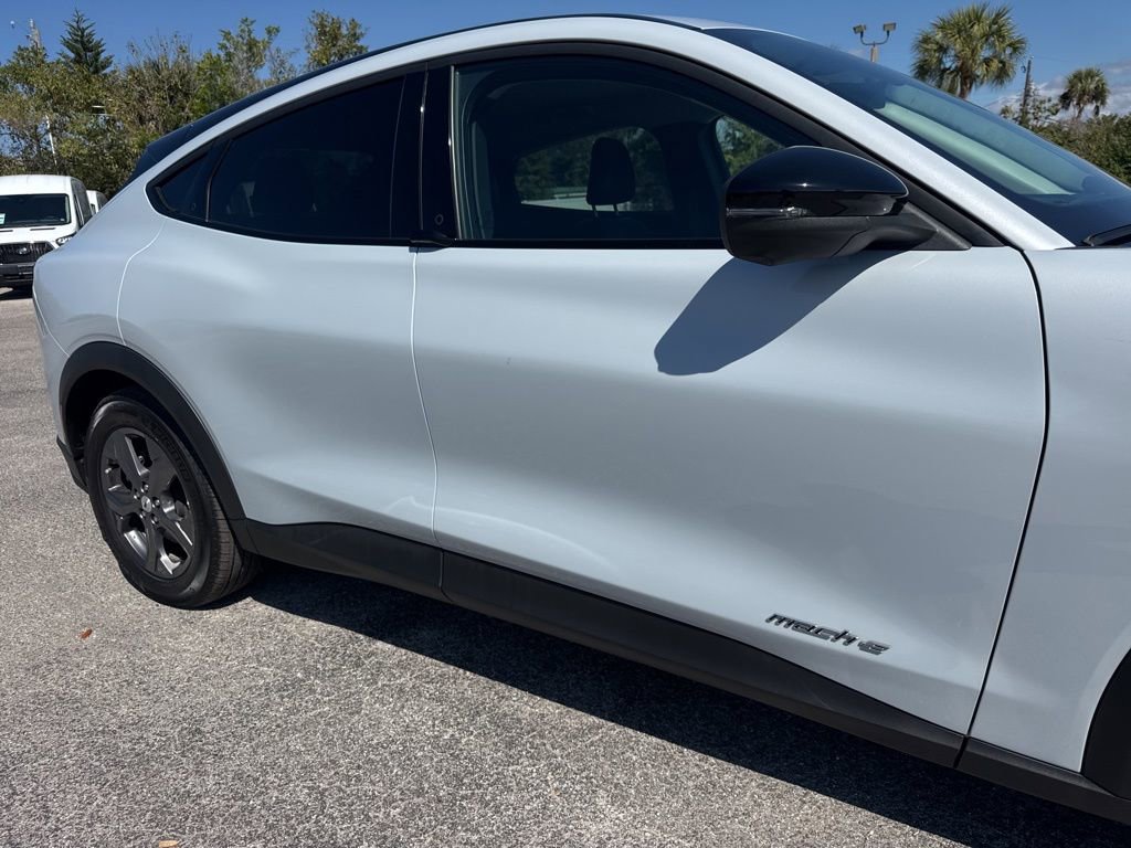 Certified 2023 Ford Mustang Mach-E Select image 5