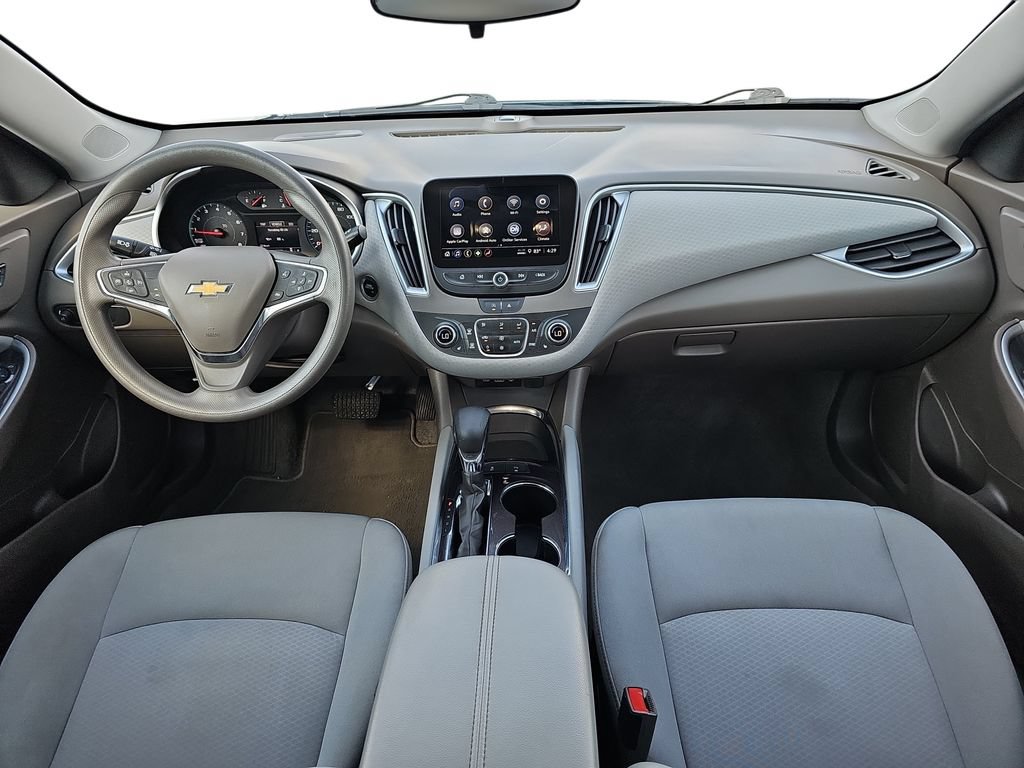 Used 2025 Chevrolet Malibu LT FWD image 9
