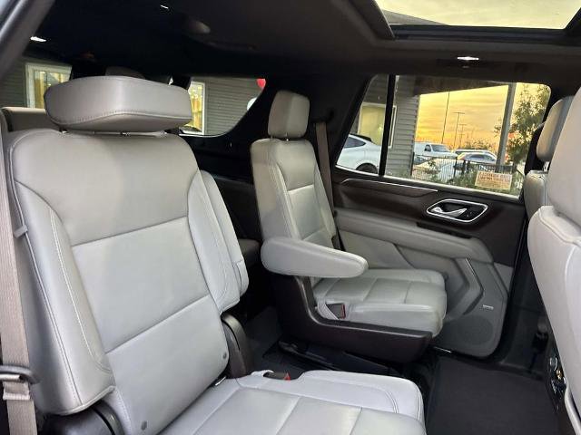 Used 2022 Chevrolet Tahoe Z71 w/ Luxury Package AWD/4WD image 13