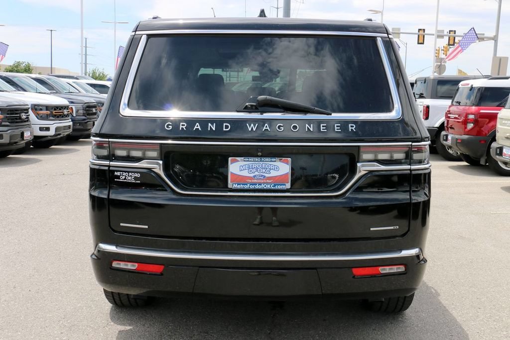 Used 2023 Jeep Grand Wagoneer Series II AWD/4WD image 6