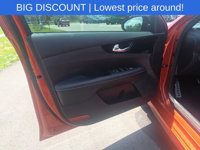 Used 2023 Kia Forte GT-Line w/ GT-Line Technology Package FWD image 19