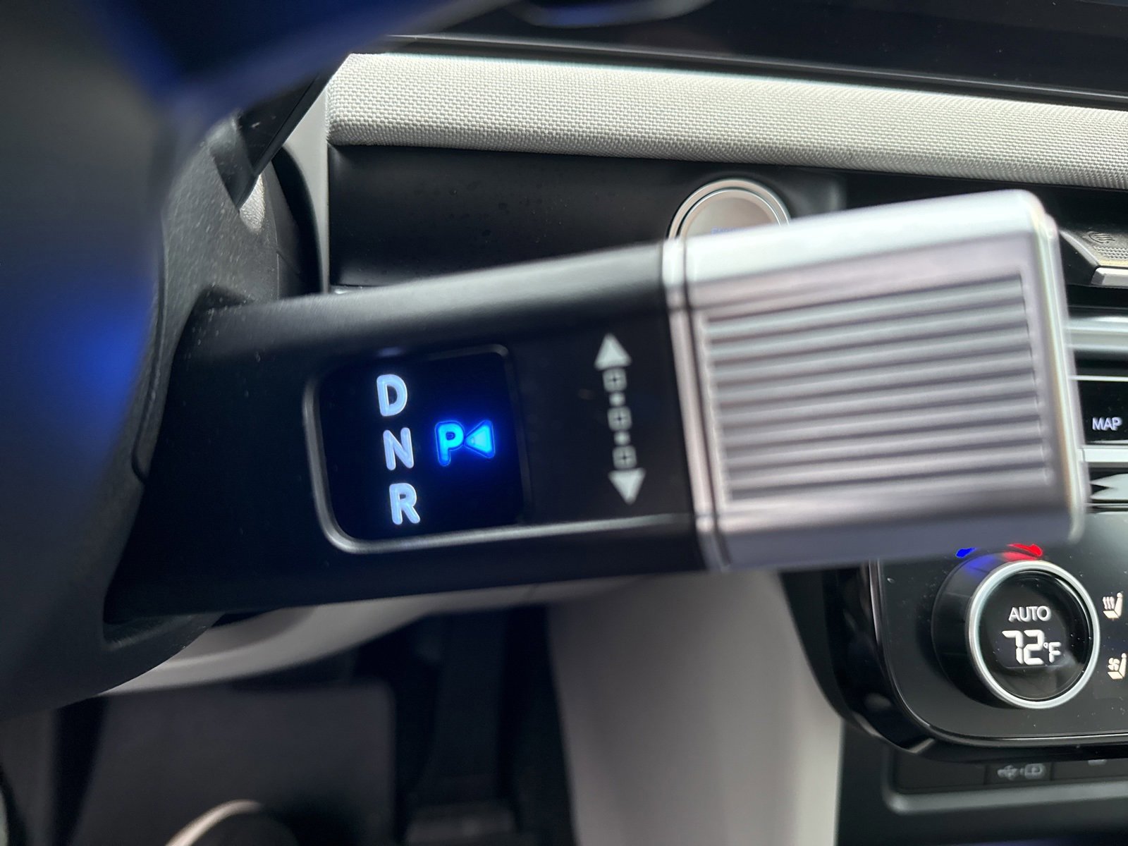 Used 2025 Hyundai Tucson Limited image 30