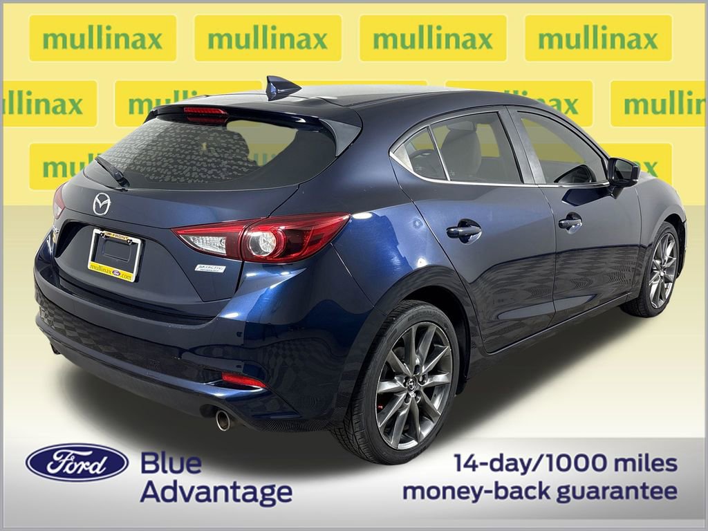 Used 2018 MAZDA MAZDA3 Grand Touring w/ Premium Equipment Package FWD image 4