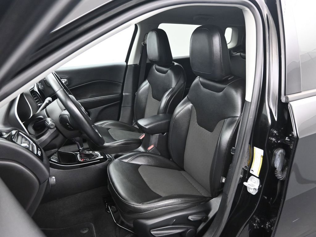 Used 2021 Jeep Compass Latitude image 11