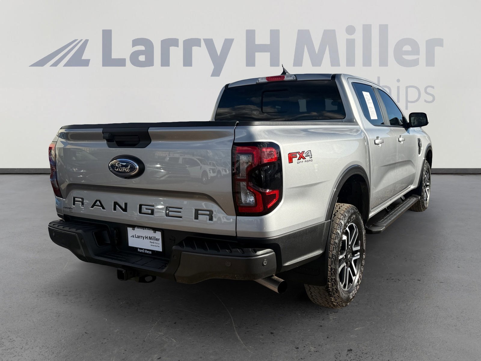 Certified 2024 Ford Ranger Lariat w/ FX4 Off-Road Package image 5