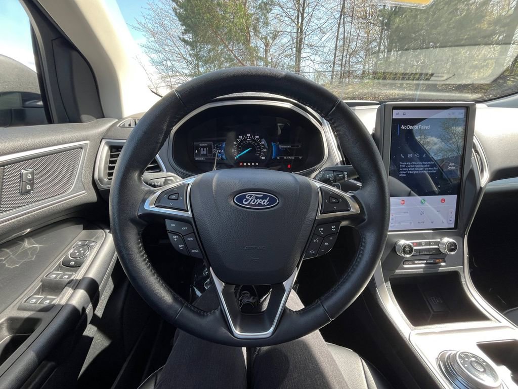 Certified 2024 Ford Edge SEL w/ Convenience Package AWD/4WD image 11