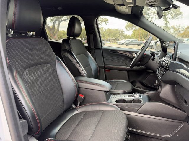 Certified 2025 Ford Escape ST-Line FWD image 15